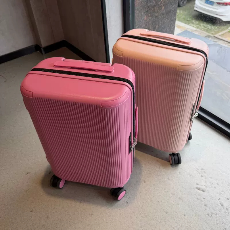 Cabin Size Lightweight Travel Trolley - حقيبة سفر بعجلات مقاس 20 بوصة،