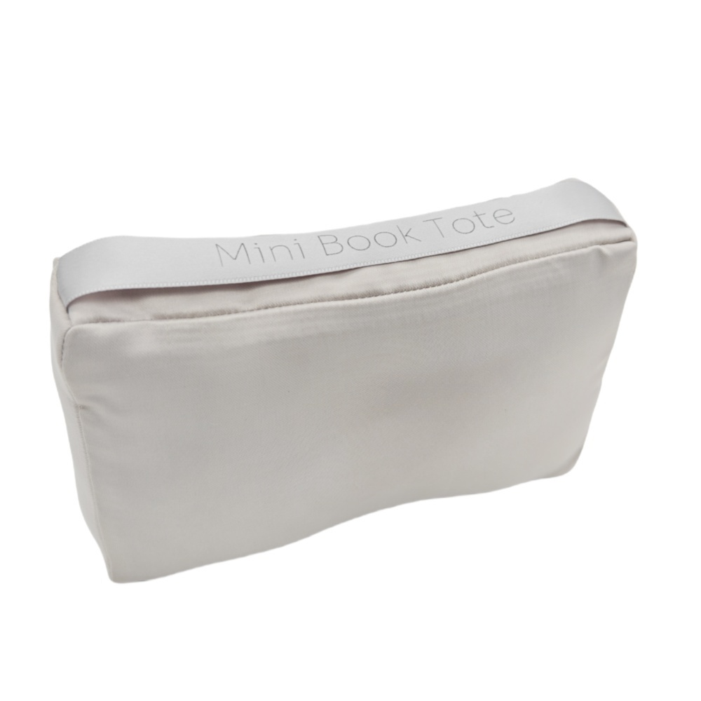 يناسب حقيبة CD Booktote، وسادة - مراجعة Handbags وسعره