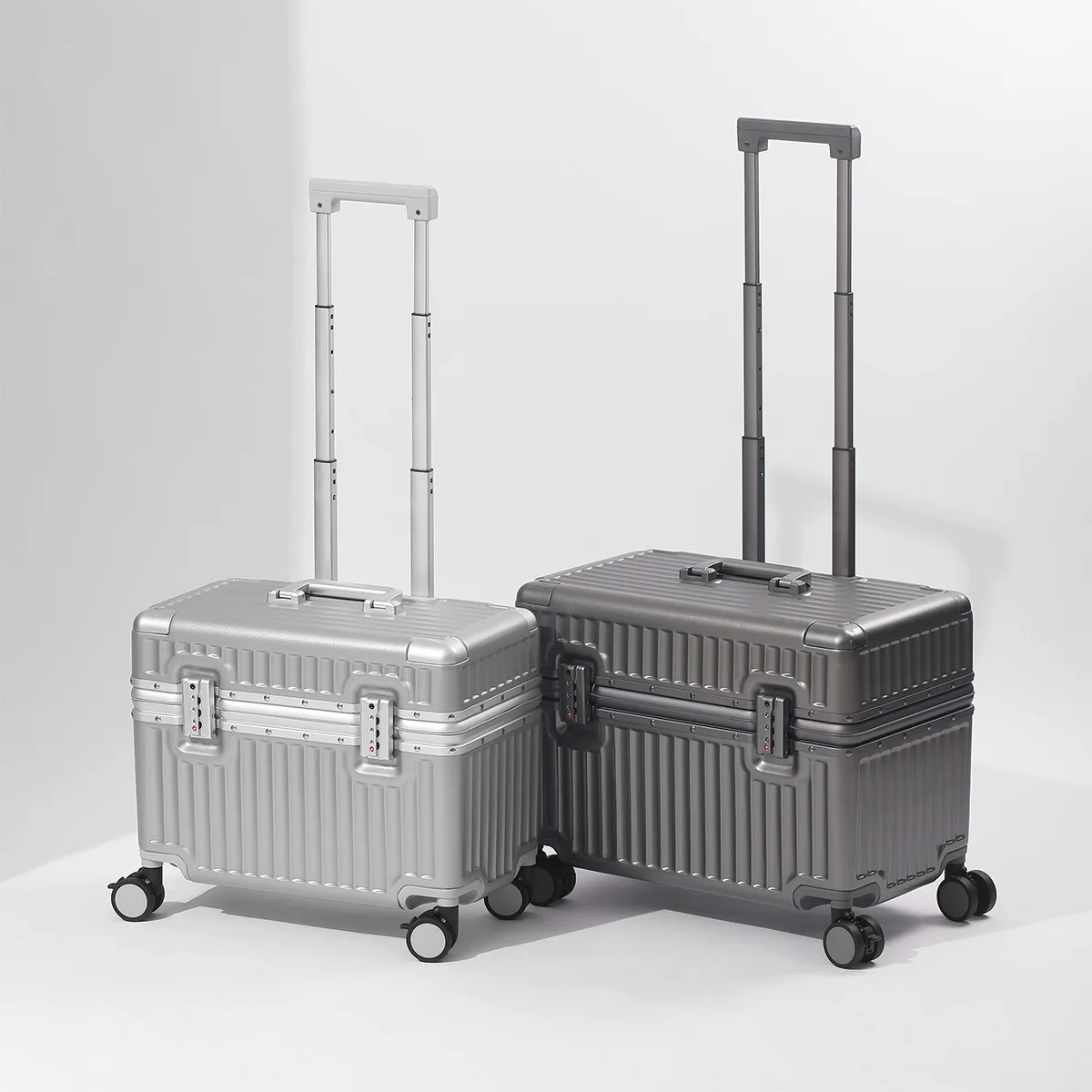 حقيبة سفر بإطار من الألومنيوم  - مراجعة Aluminum Frame Carry On Luggage وسعره